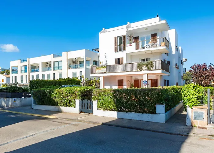 Planeta Mallorca Sea And Mountain Польенса